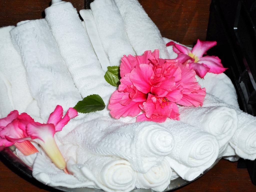 Hotel Zihua Caracol ซีฮัวตาเนโค ภายนอก รูปภาพ