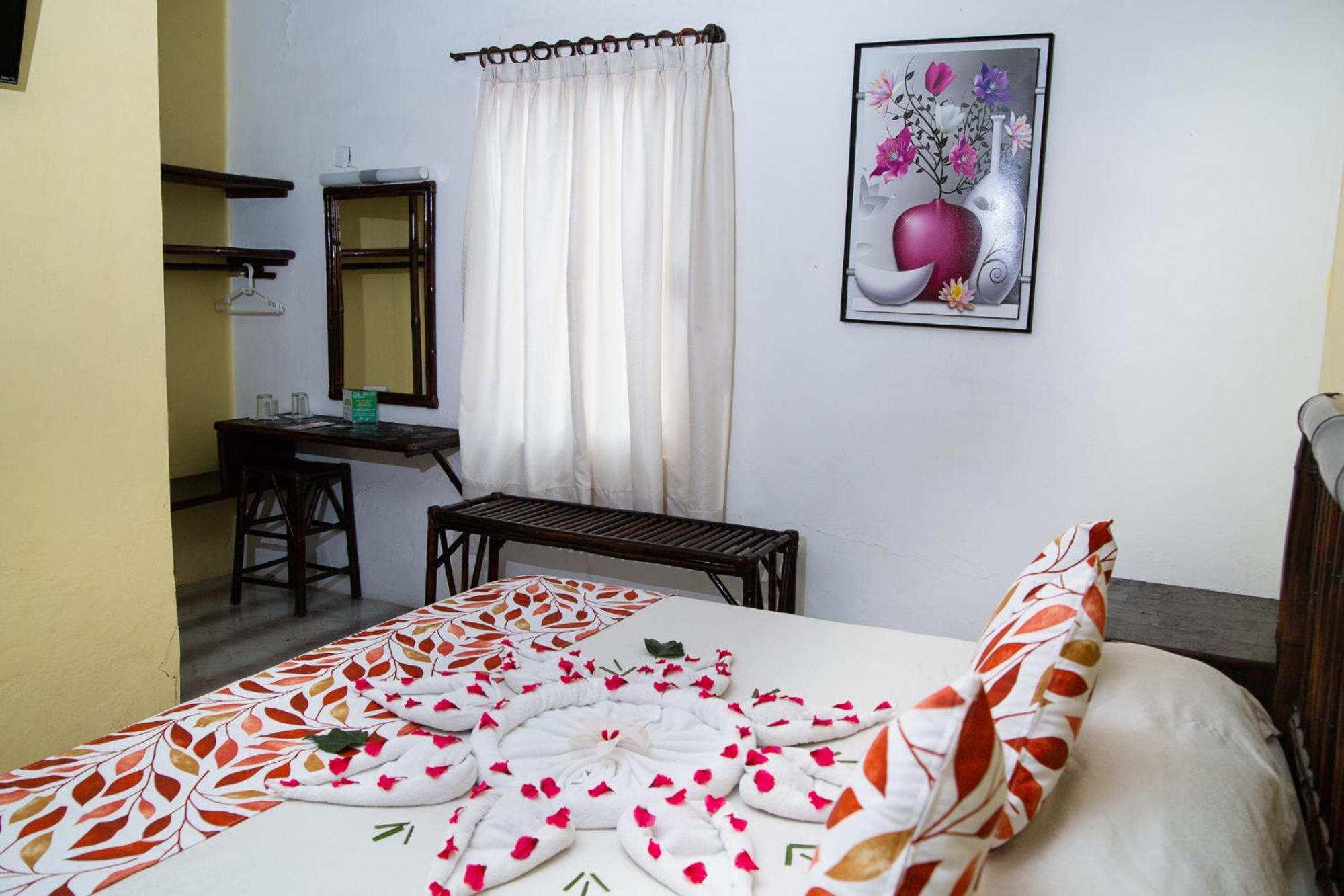 Hotel Zihua Caracol ซีฮัวตาเนโค ภายนอก รูปภาพ
