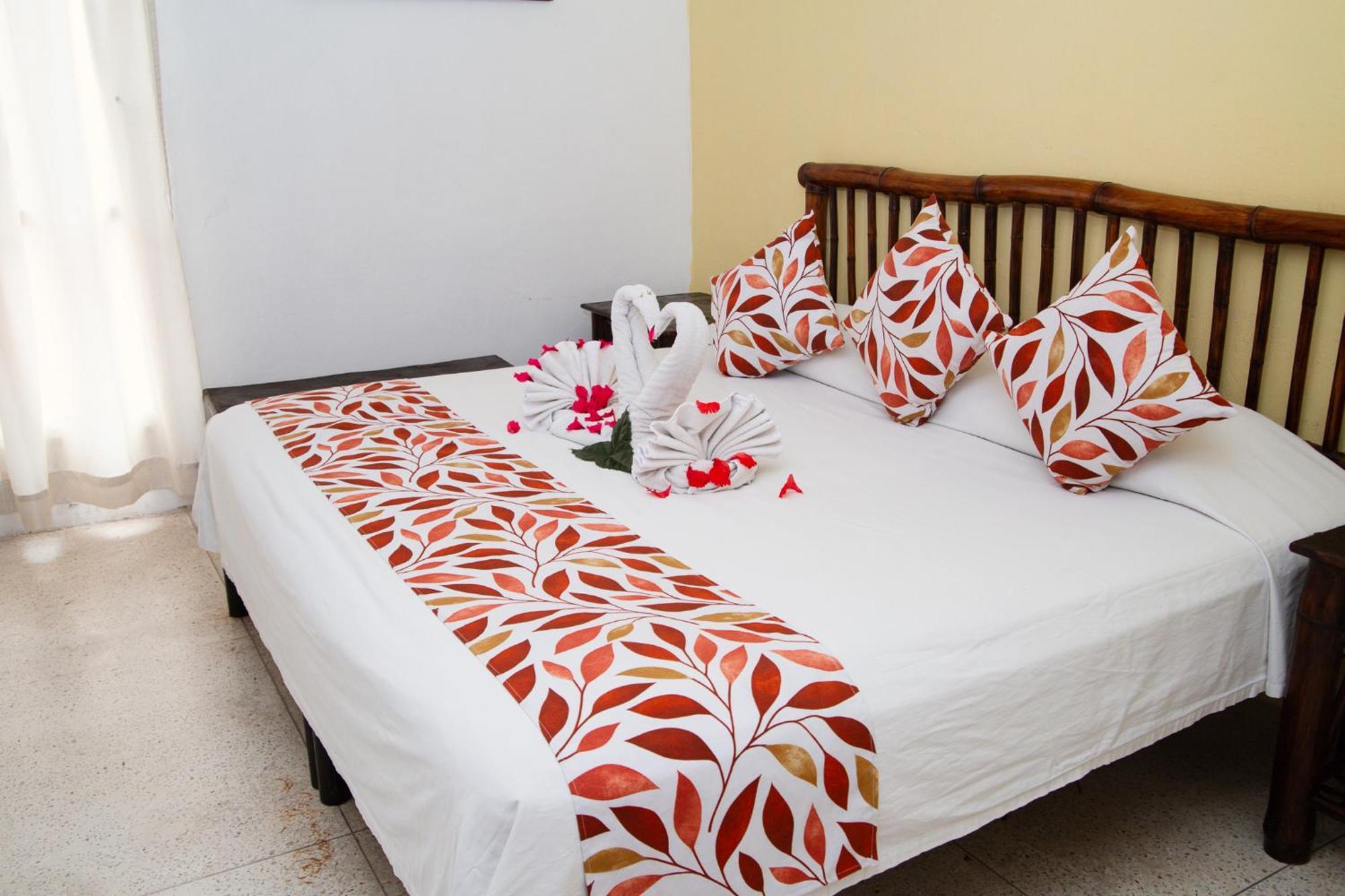 Hotel Zihua Caracol ซีฮัวตาเนโค ภายนอก รูปภาพ