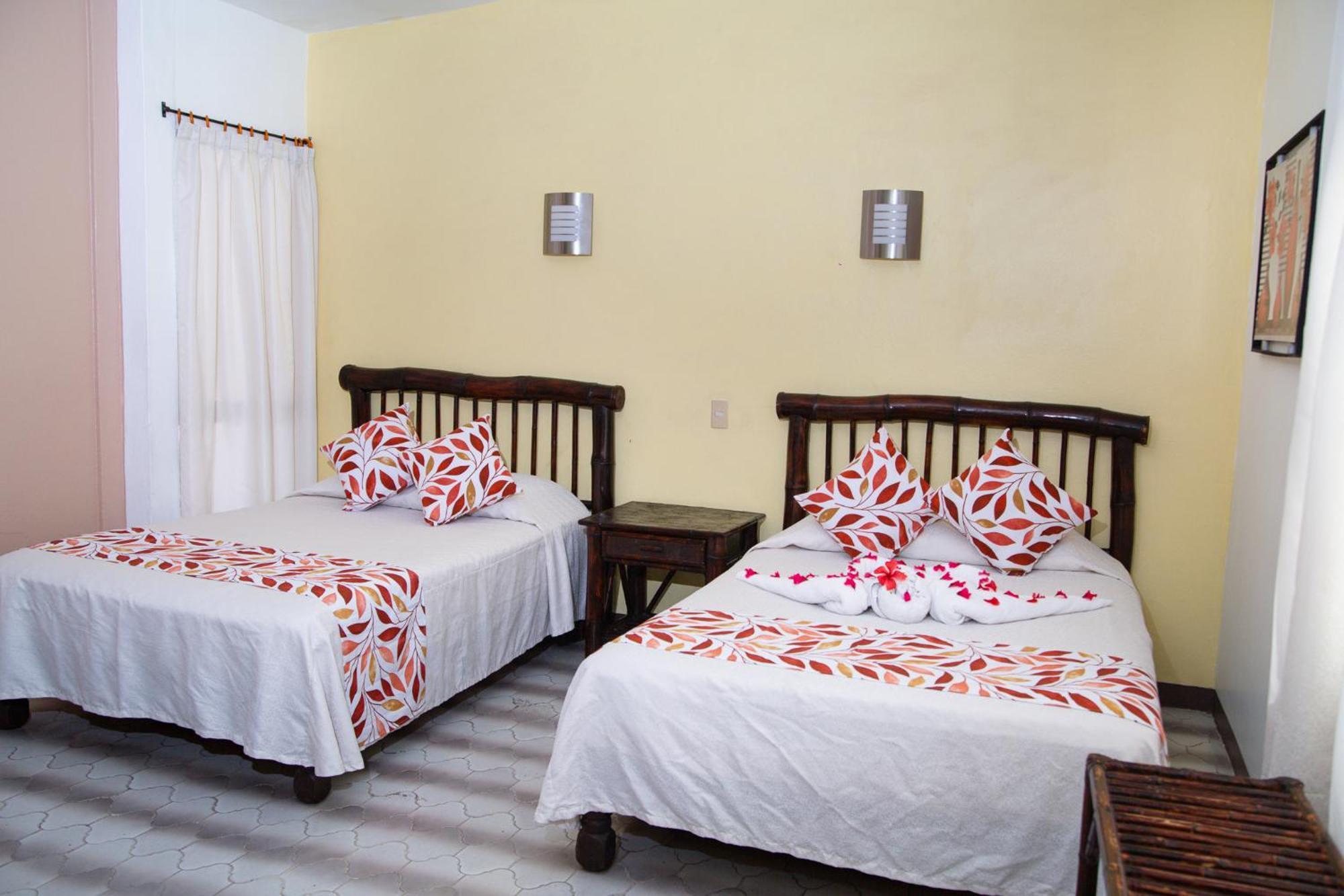 Hotel Zihua Caracol ซีฮัวตาเนโค ภายนอก รูปภาพ