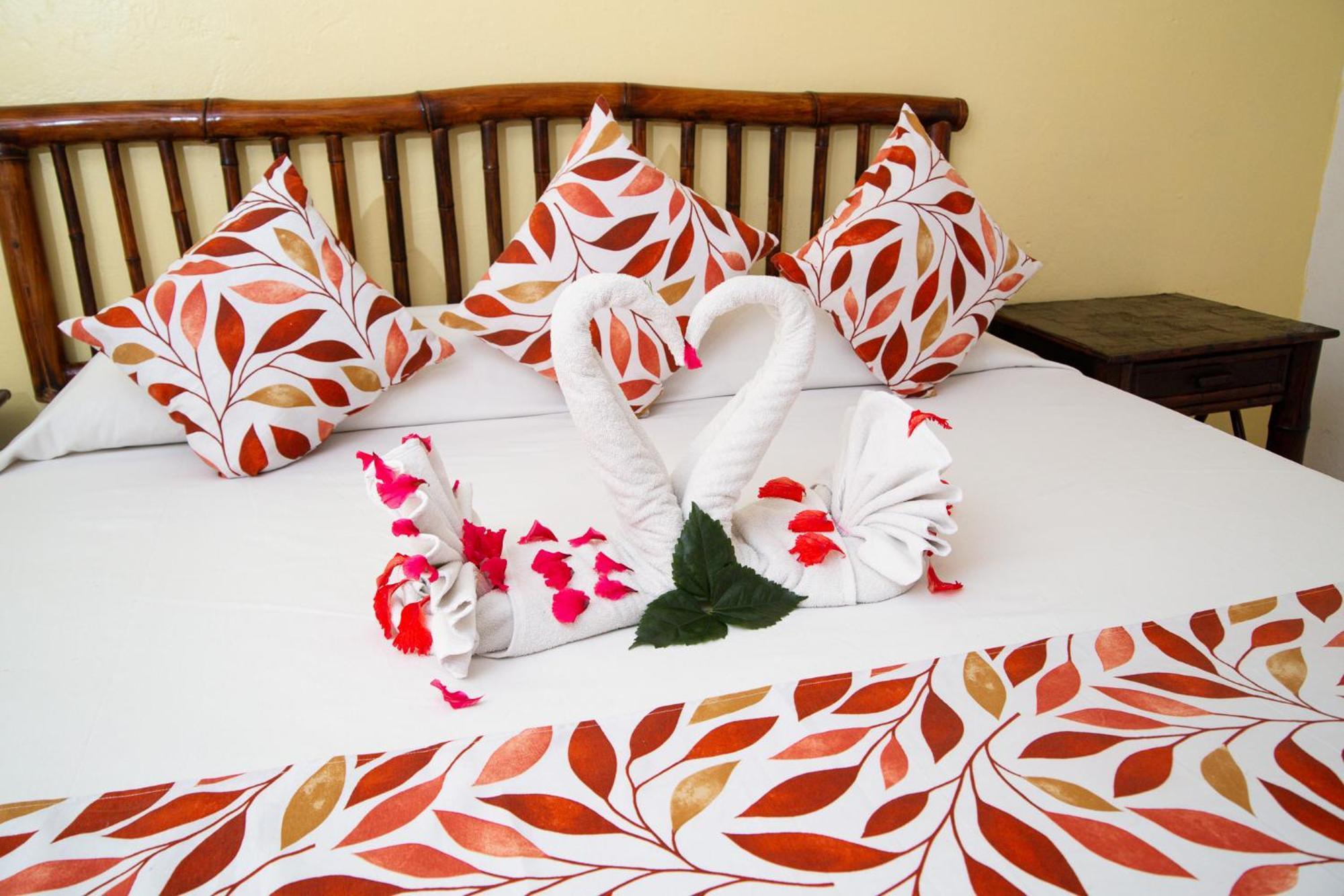 Hotel Zihua Caracol ซีฮัวตาเนโค ภายนอก รูปภาพ