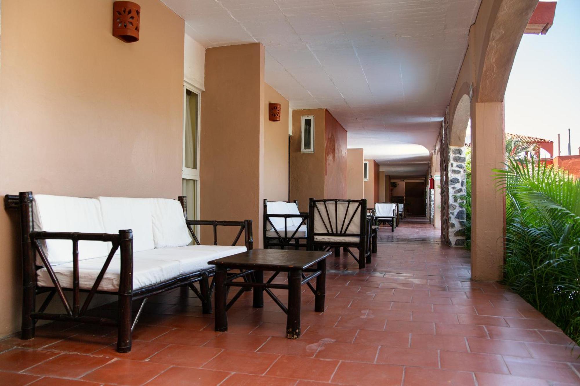 Hotel Zihua Caracol ซีฮัวตาเนโค ภายนอก รูปภาพ