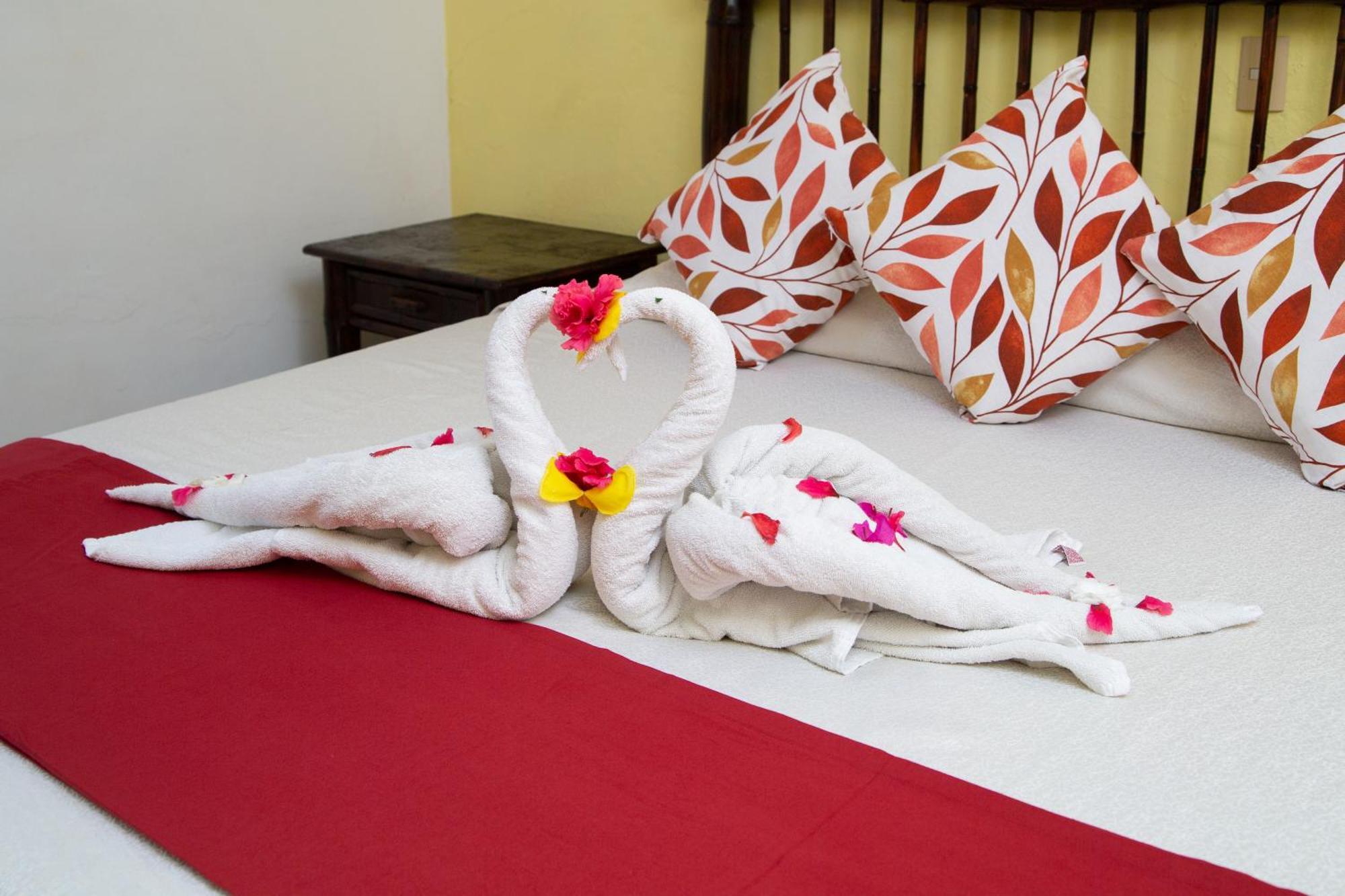 Hotel Zihua Caracol ซีฮัวตาเนโค ภายนอก รูปภาพ